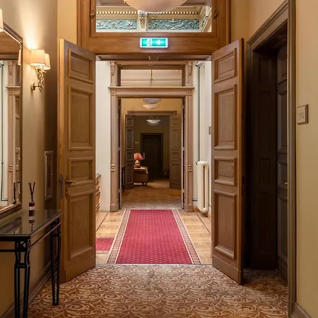 Szálloda The Benjamin House 4*